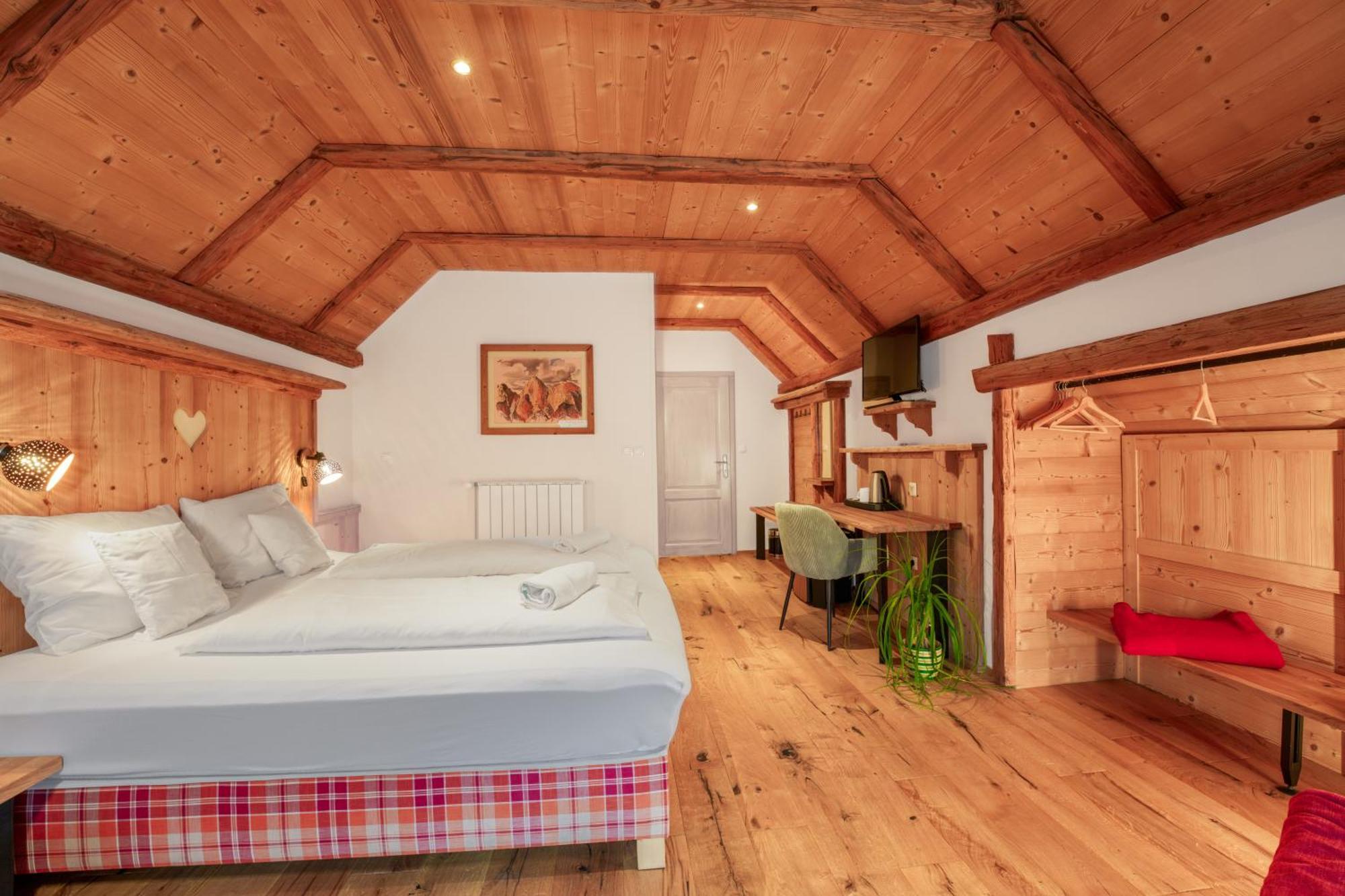 Gostilna Pri Martinu Hotell Kranjska Gora Eksteriør bilde